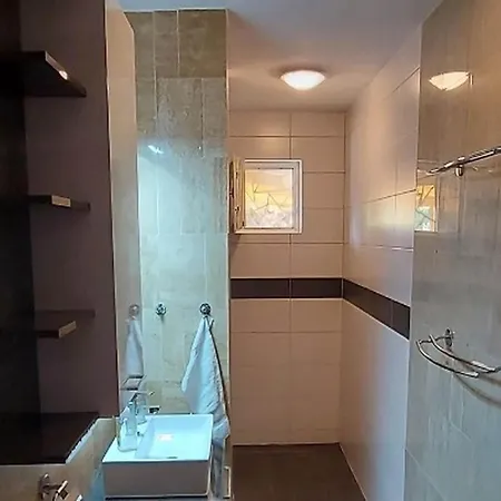 Holiday Home In France Near Volcano Area, Cleaning Included *