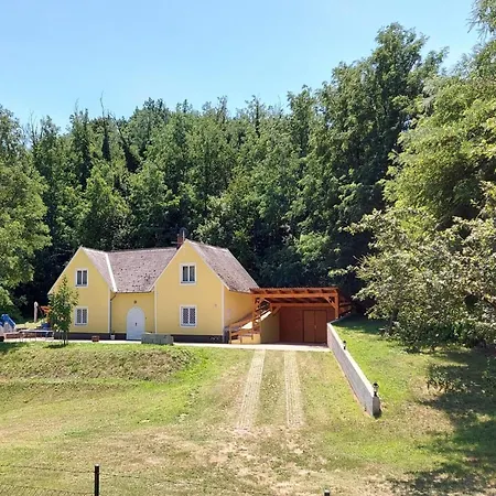 Holiday Home In France Near Volcano Area, Cleaning Included Holiday home